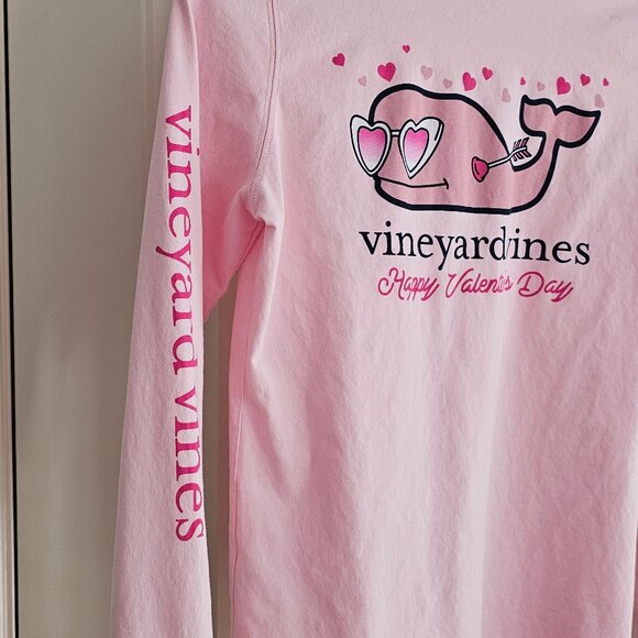Vineyard Vines Valentine's Day shirt - Picture 3 of 4